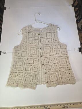 Ultra Pink Cream Crochet Buttoned Knit Vest
